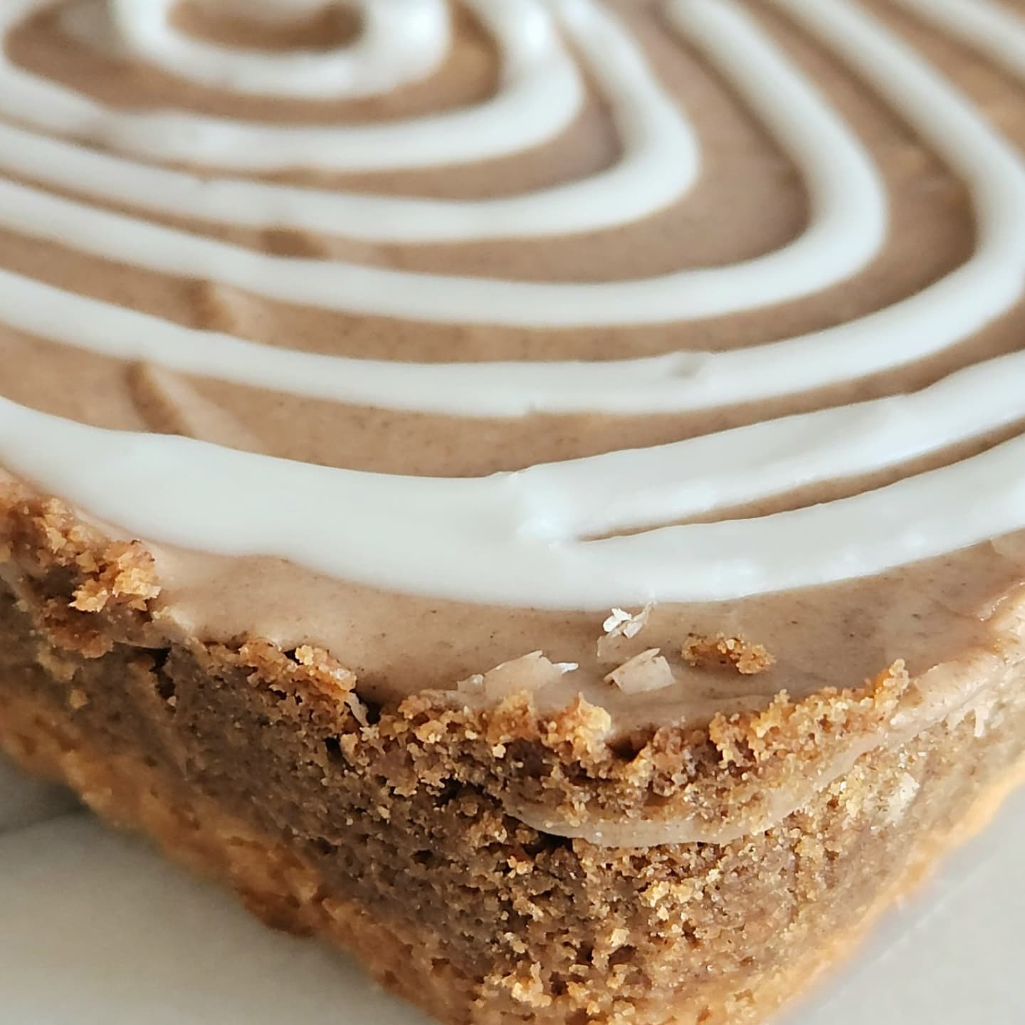 Cinnamon Roll Shortbread